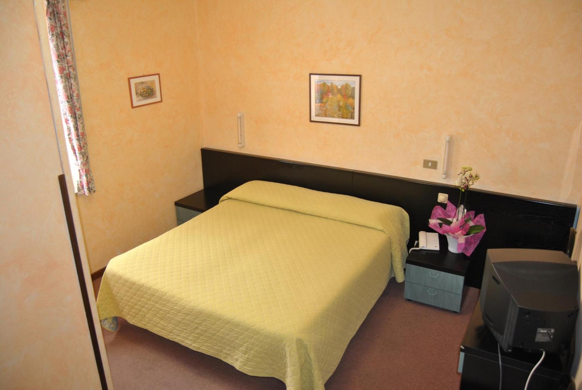 Hotel Villa Mon Toc ストレーザ エクステリア 写真