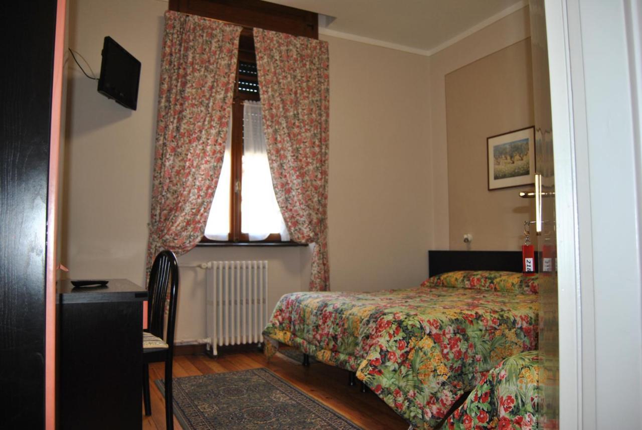 Hotel Villa Mon Toc ストレーザ エクステリア 写真