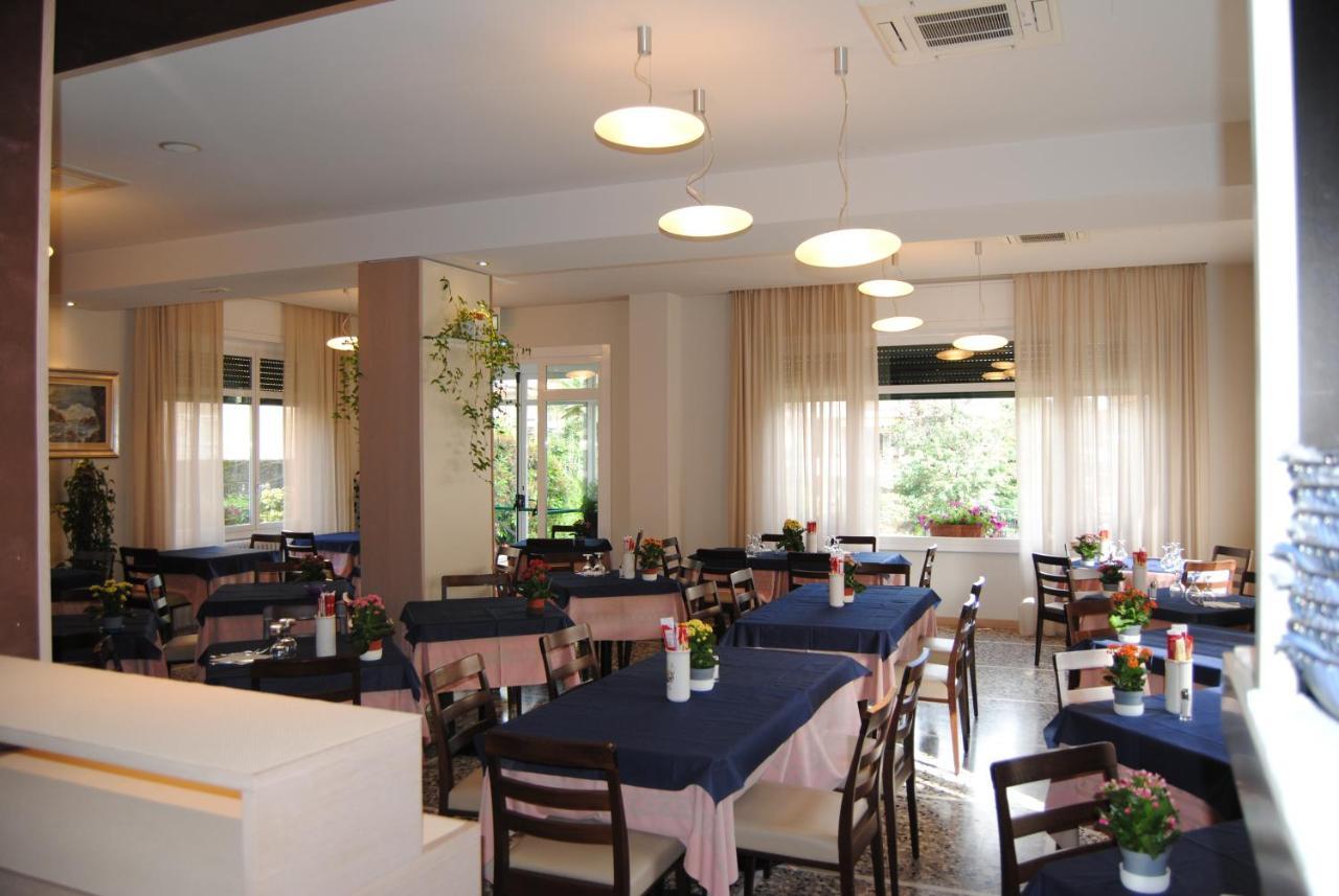 Hotel Villa Mon Toc ストレーザ エクステリア 写真
